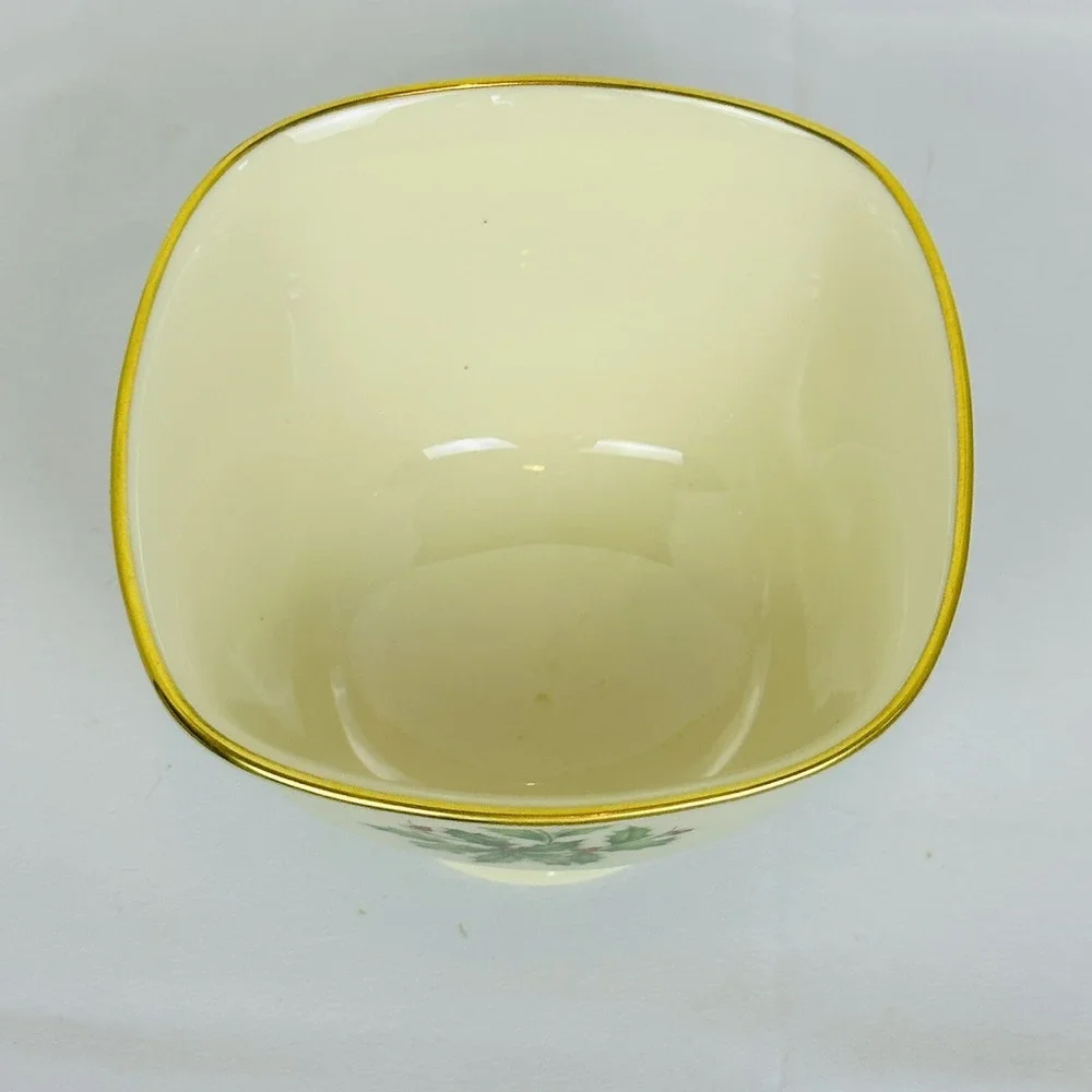 Lenox Holiday Archive Nut Bowl‎ Ivory Gold Trim Holly Berry Christmas